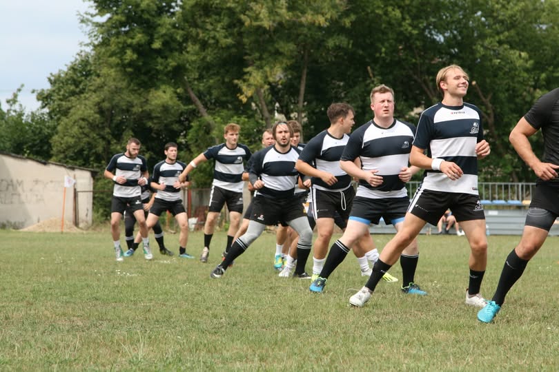 Rozgrzewka przed meczem rugby league, Sroki Łódź